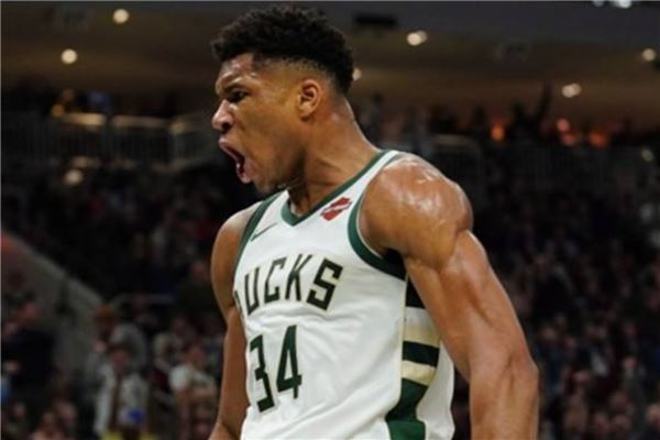 多场比赛中 多场比赛中