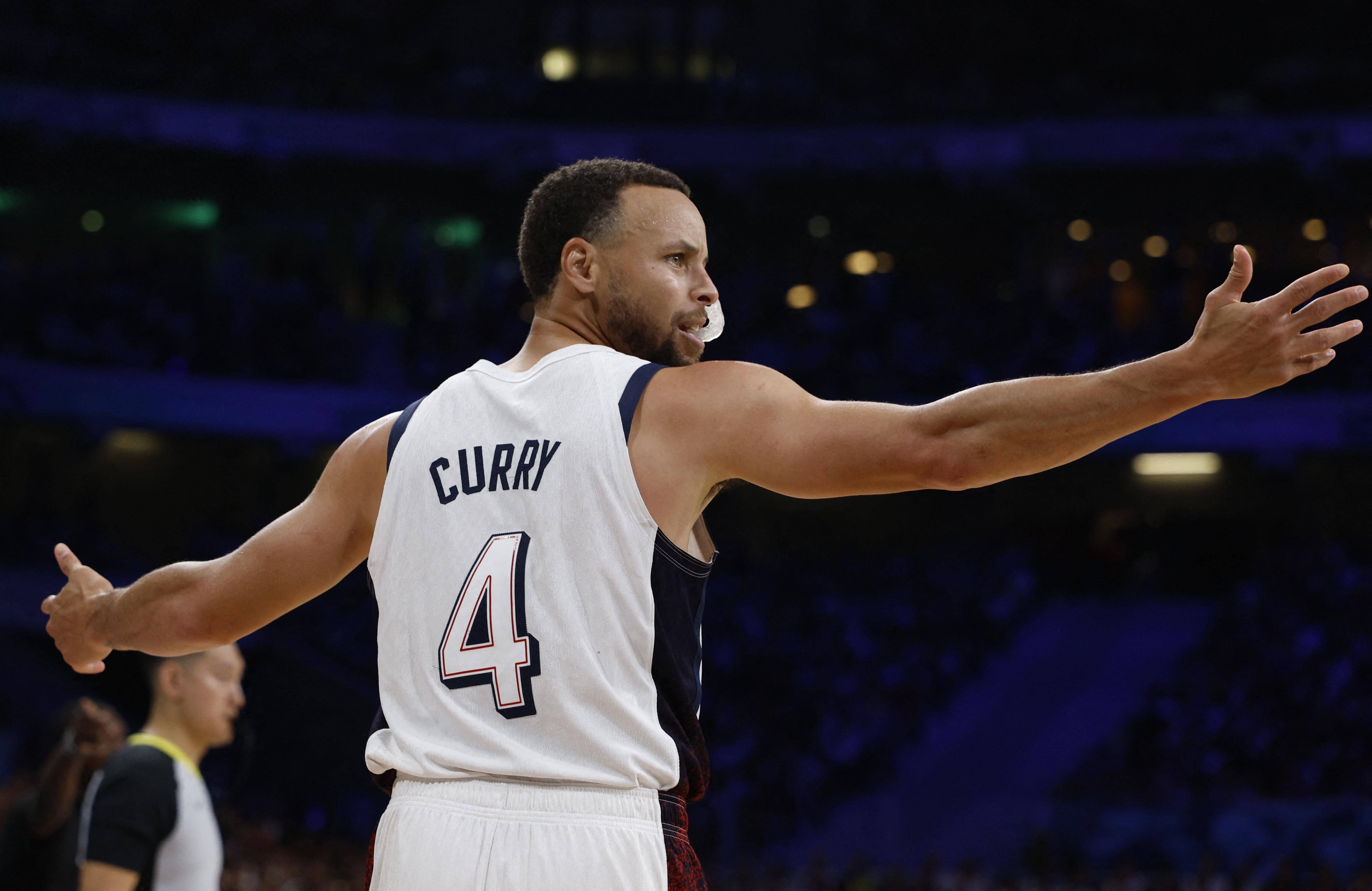 对包夹显得 对包夹显得