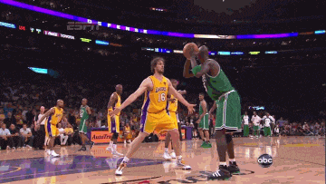 赛场打下坚 赛场打下坚