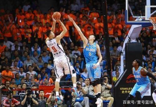 通过一个精 通过一个精